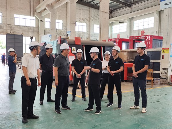 岳陽(yáng)縣委書(shū)記肖湘暉蒞臨長(zhǎng)泰工業(yè)考察指導(dǎo)，勉勵(lì)企業(yè)深耕創(chuàng)新、做優(yōu)做強(qiáng)